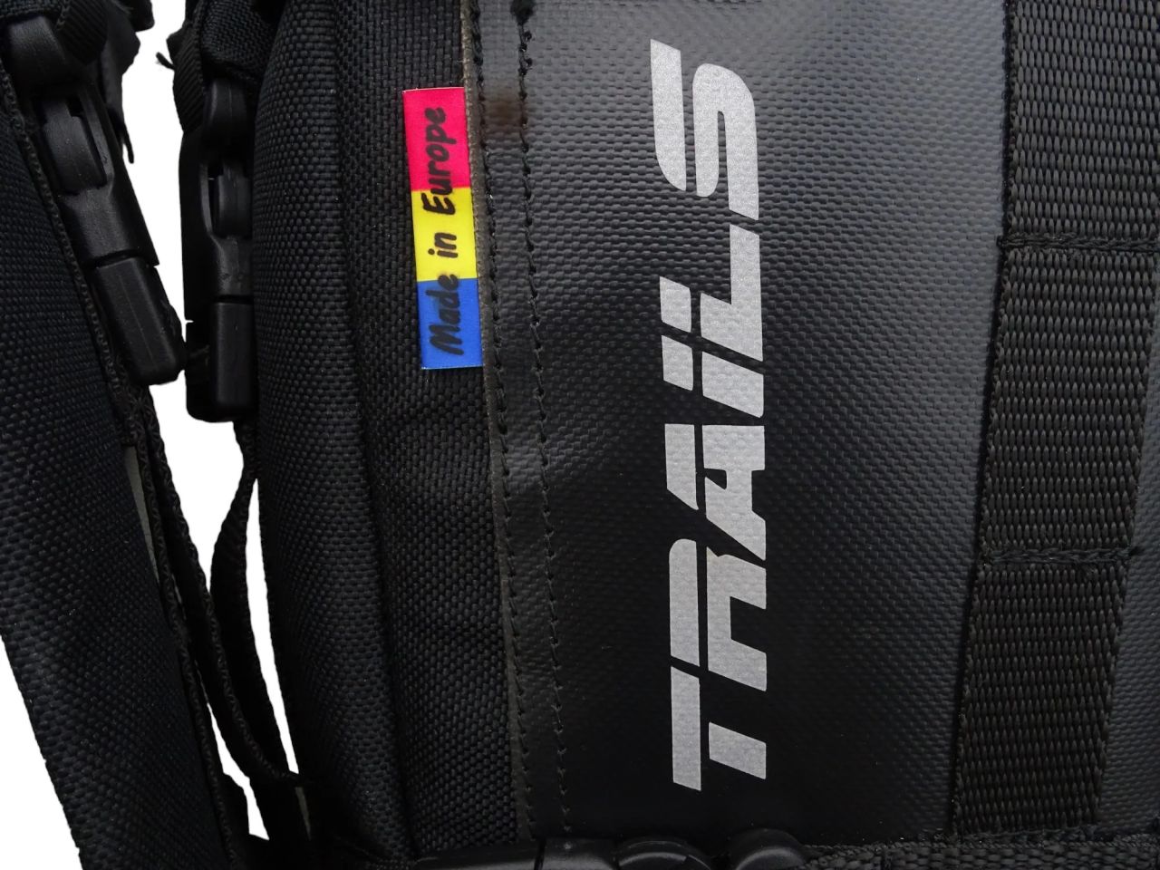 Trails Bukócső táska - 7 liter - Fekete
