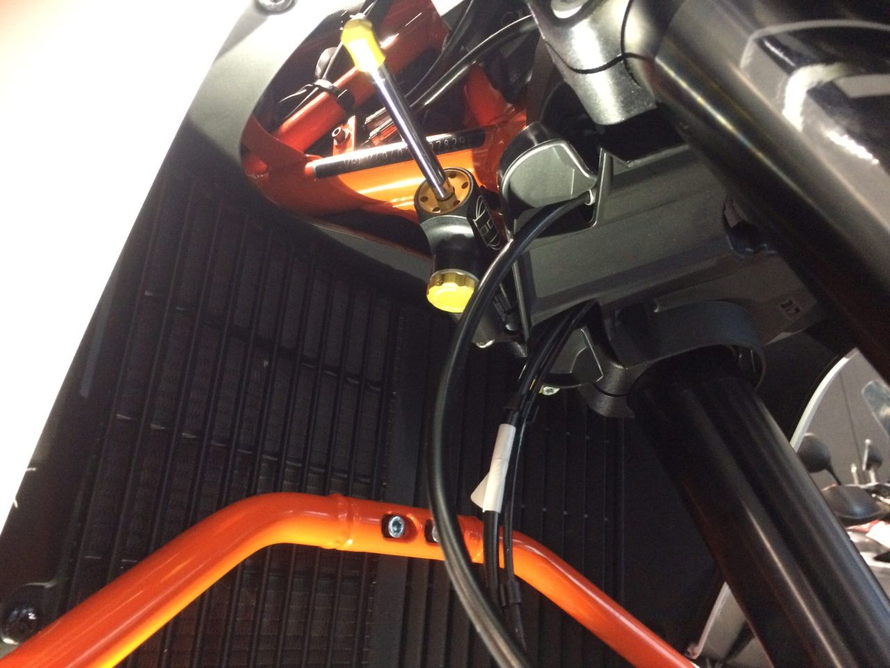 HyperPro kormány-lengéscsillapító rögzítőkészlet - MK-KT11-B002-B - FEKETE